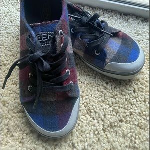 Keen Sneakers Ladies 9 1/2. Like New